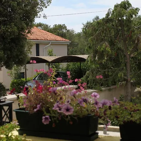 Apartment By The Sea Artatore, Losinj - 7952 *